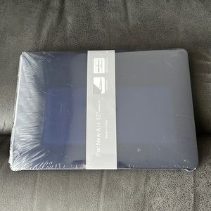 MacBook Air 13” Navy Blue Case